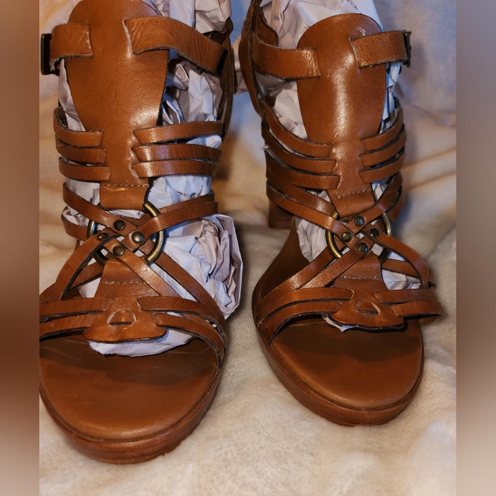 High heel sandles